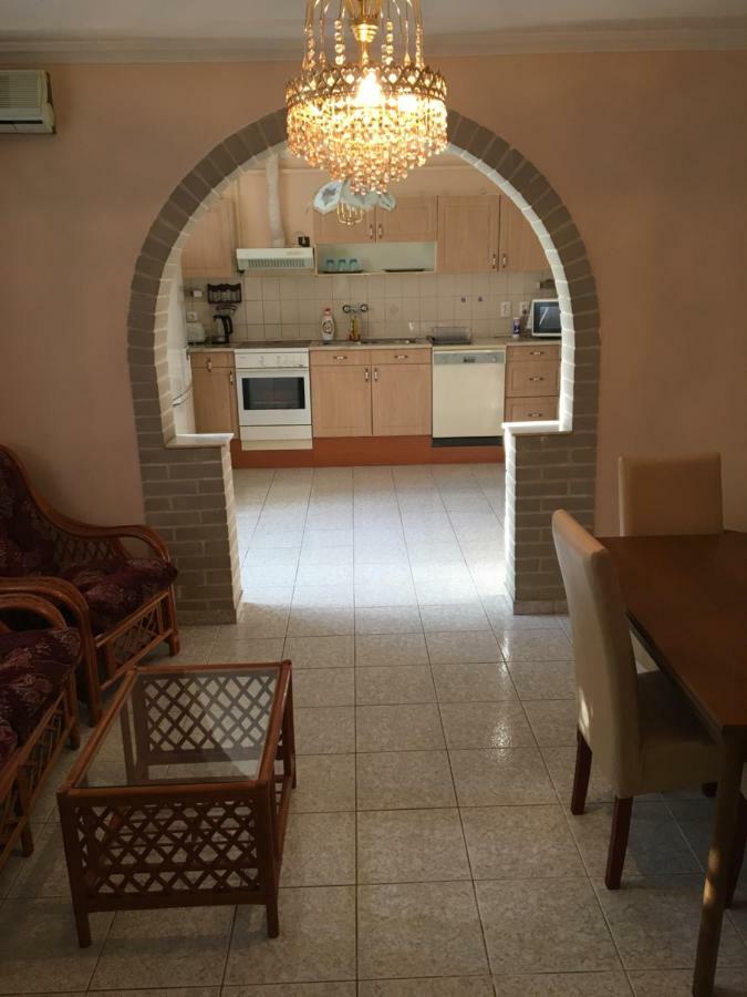 Stella Apartman Debrecen Exterior foto